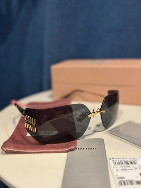 ✨ Miu Miu Rimless Black Sunglasses with Gold Hardware main image 11